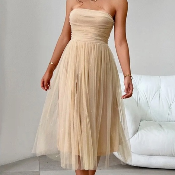 elings Dresses & Skirts - NEW! Elings OS Ruched Back Knot Zipper Pleated Dress Beige Sz’s M & L